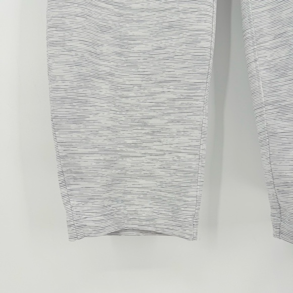 Lululemon On The Fly Pant *27" Wee Are From Space Nimbus Battleship Size 8 - Picture 14 of 14